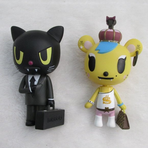 Tokidoki Two Royal Pride Agent Meow and Savana with 1 Box Small 3.5" from 2012 - Picture 3 of 11